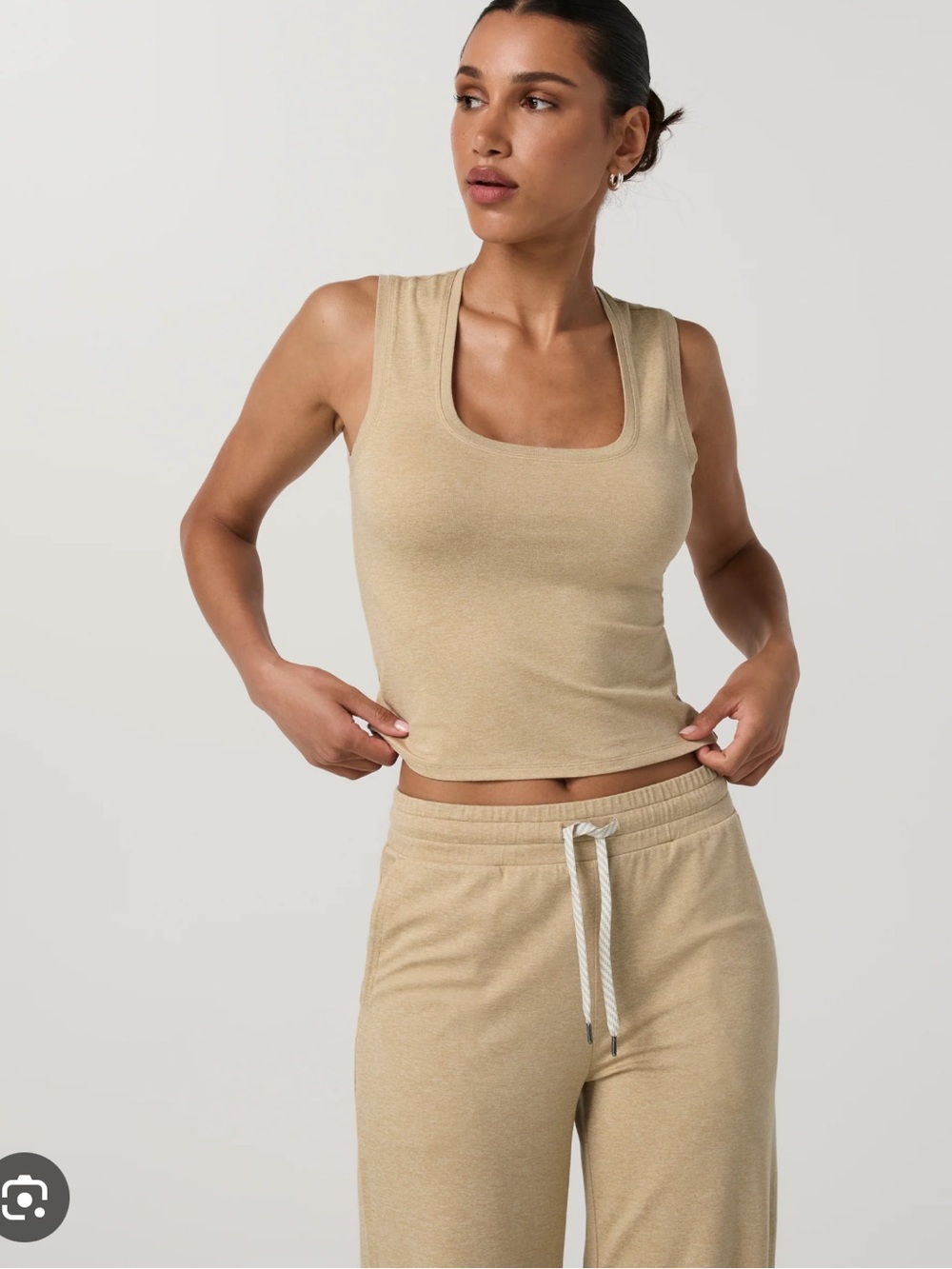 Vuori Halo Essential Scoop Tank Khaki Heather Sz XL